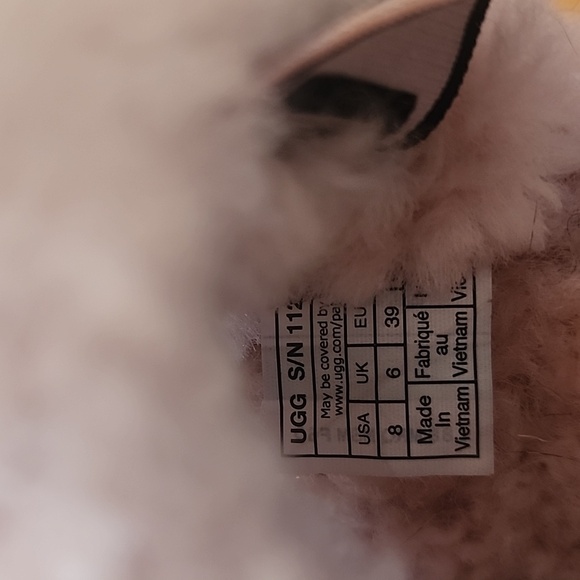 UGG slippers - Picture 11 of 11